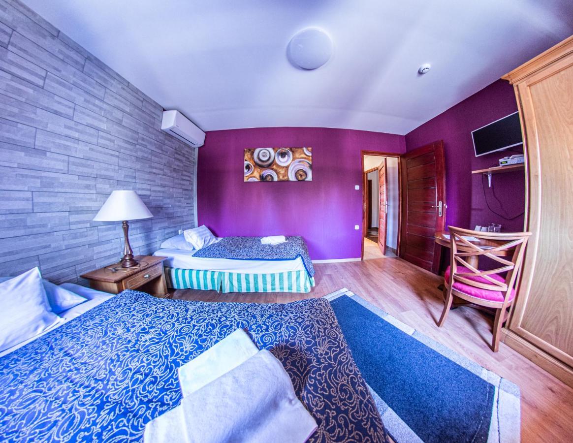 Borhotel Sziluett Farkasmaly Gyöngyös Buitenkant foto